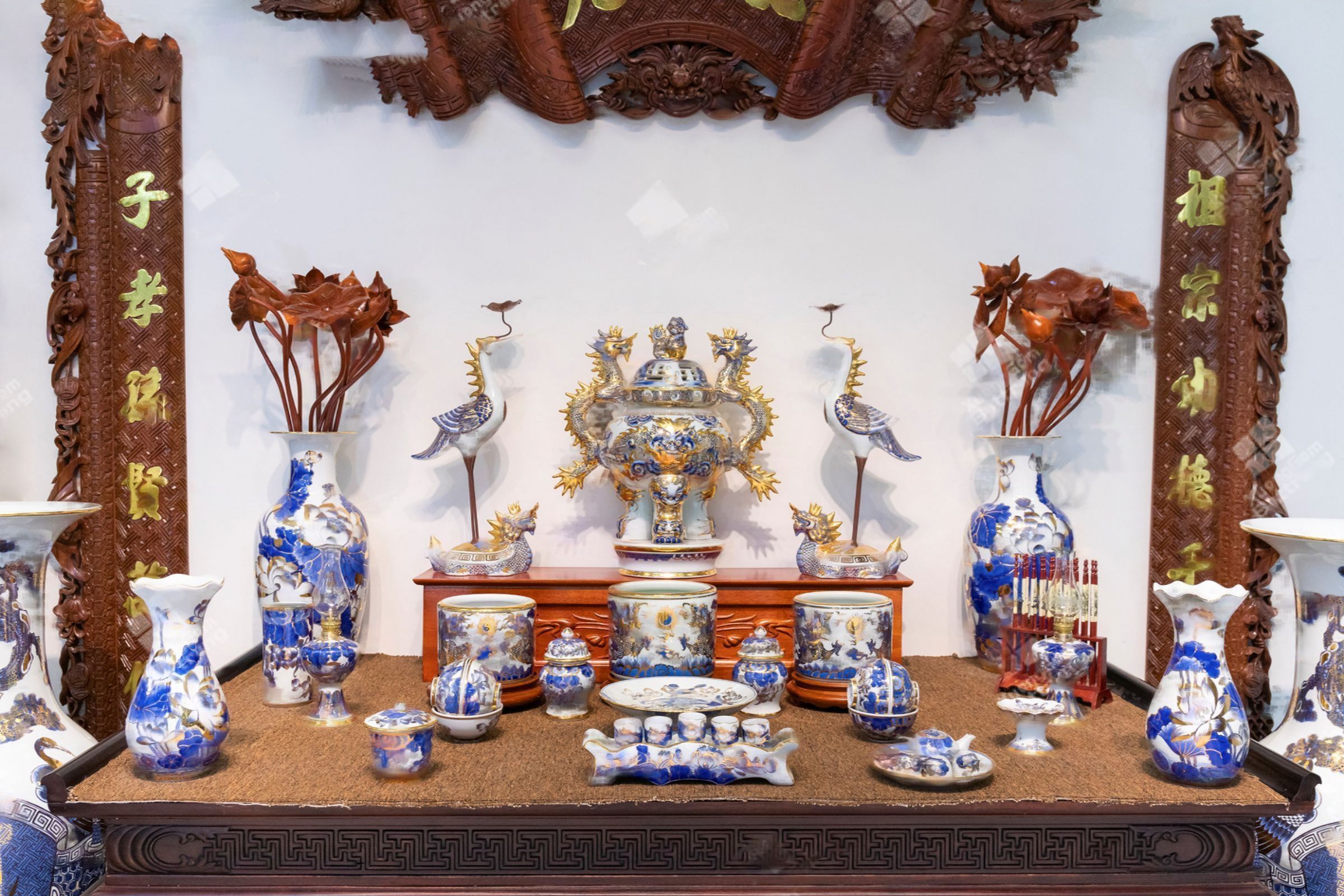 Ý nghĩa 3 bát hương trên bàn thờ gia tiên là gì? 8 tai sao nen co 3 bat huong tren ban tho 13 transformed