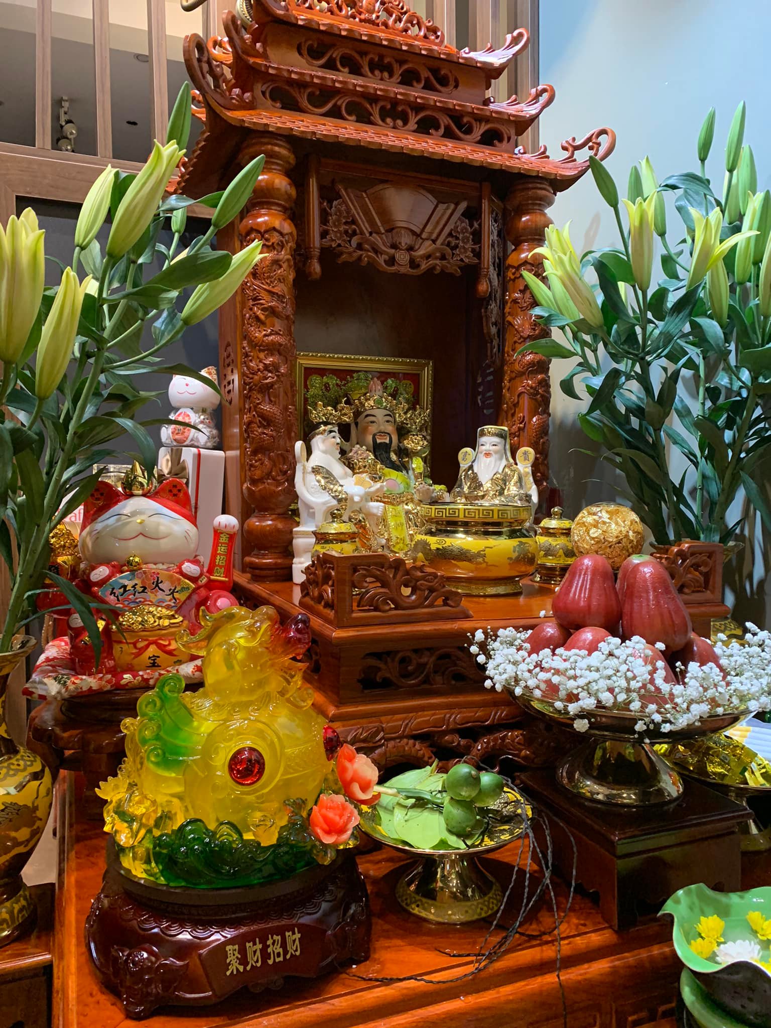 Chuyển Bàn Thờ Thần Tài Sang Cửa Hàng Mới: Hướng Dẫn Chi Tiết Từ A đến Z 9 Quy Trình Chuyển Bàn Thờ Thần Tài Sang Cửa Hàng Mới