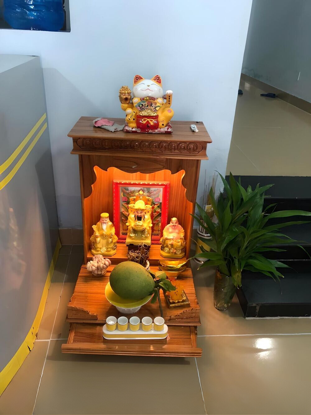 Kích thước bàn thờ Thần Tài: Chọn sao cho chuẩn, rước lộc đầy nhà? 10 kích thước bàn thờ thần tài nhỏ