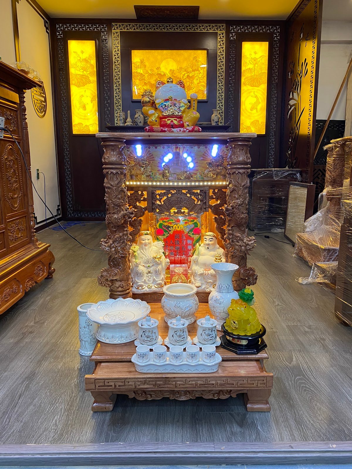 Chuyển Bàn Thờ Thần Tài Sang Cửa Hàng Mới: Hướng Dẫn Chi Tiết Từ A đến Z 6 Chuyển bàn thờ thần tài sang cửa hàng mới