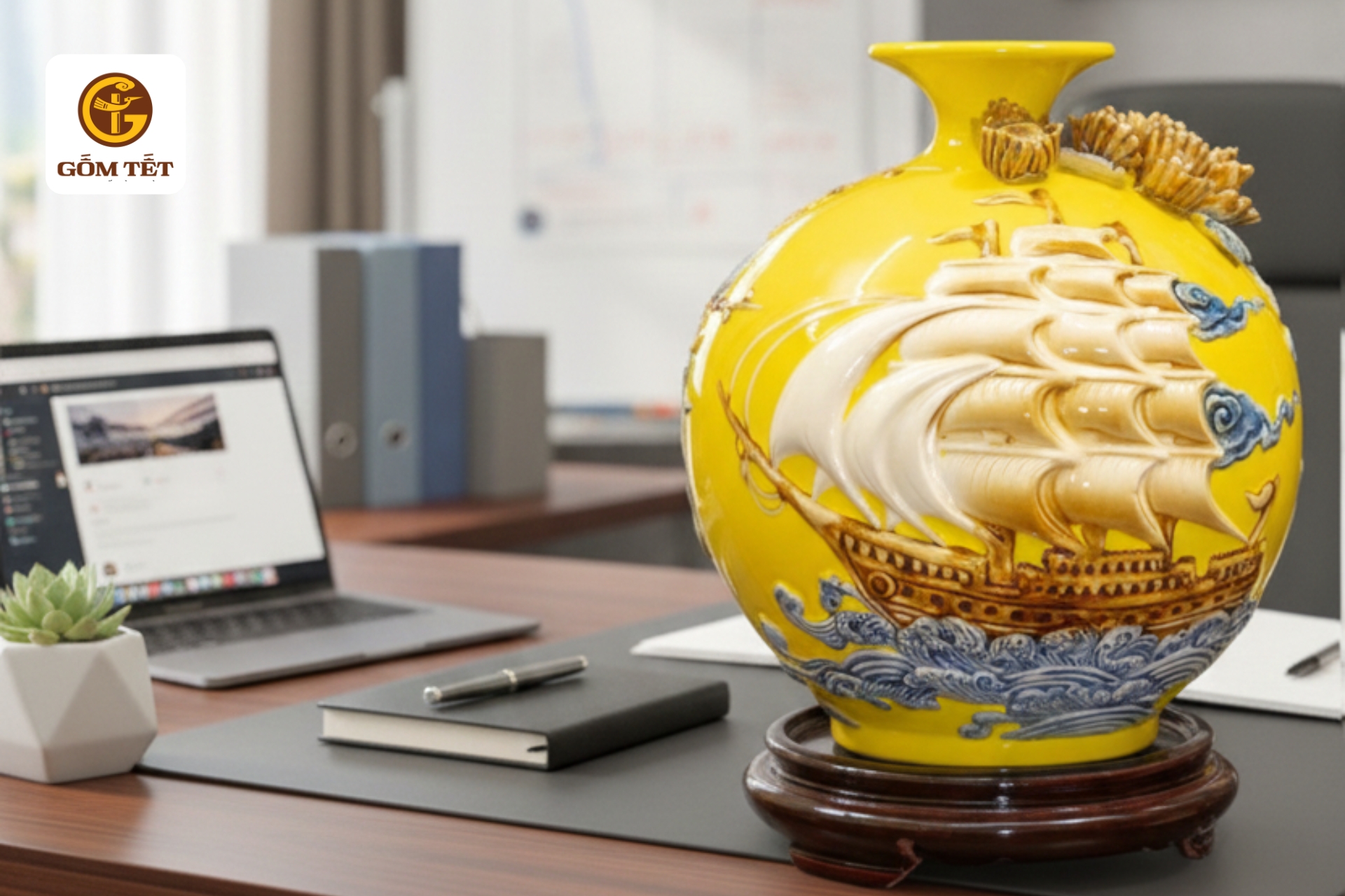 Cách chọn bình hút tài lộc cho người mệnh Thổ 1990