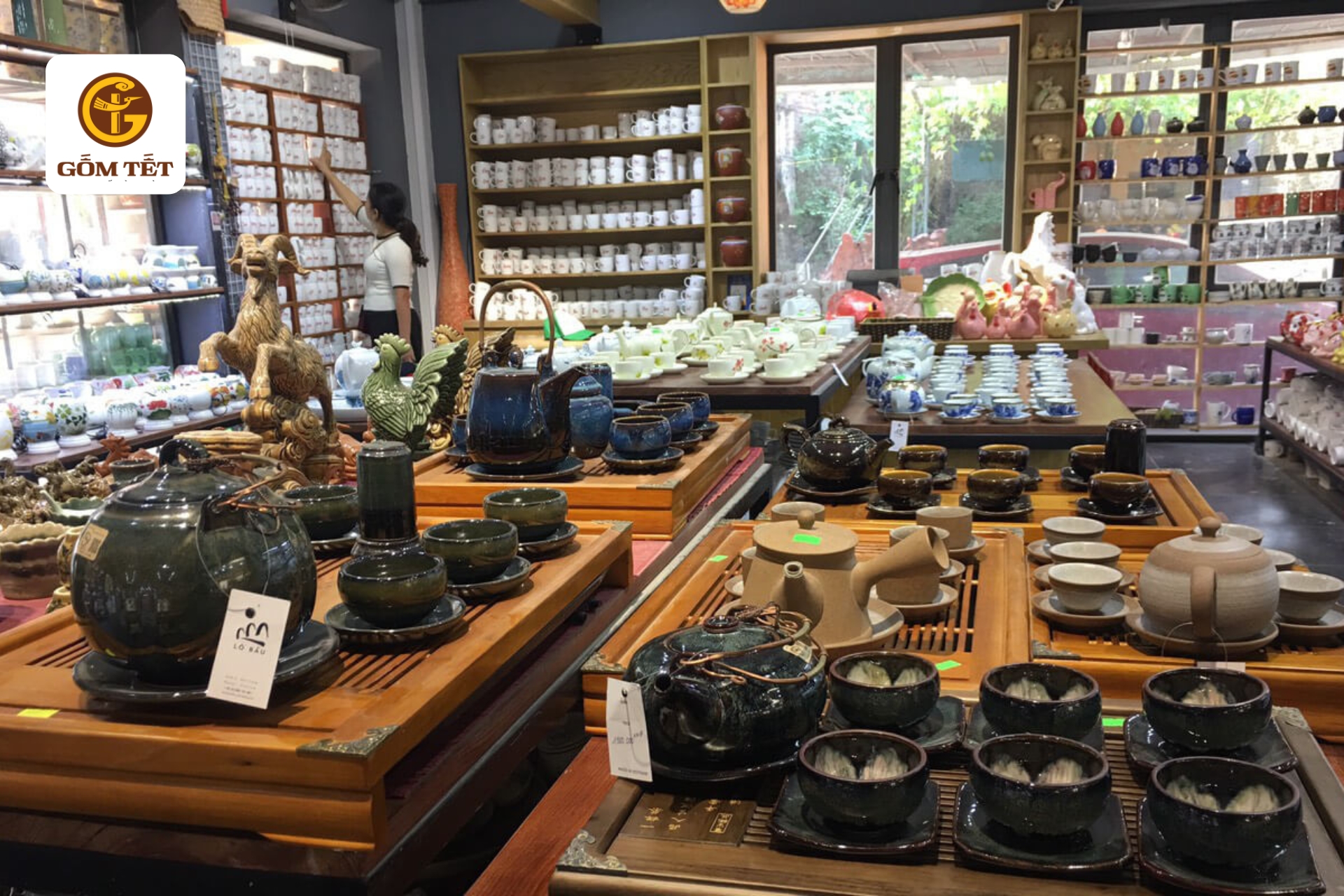 cửa hàng gốm 10 bát tràng