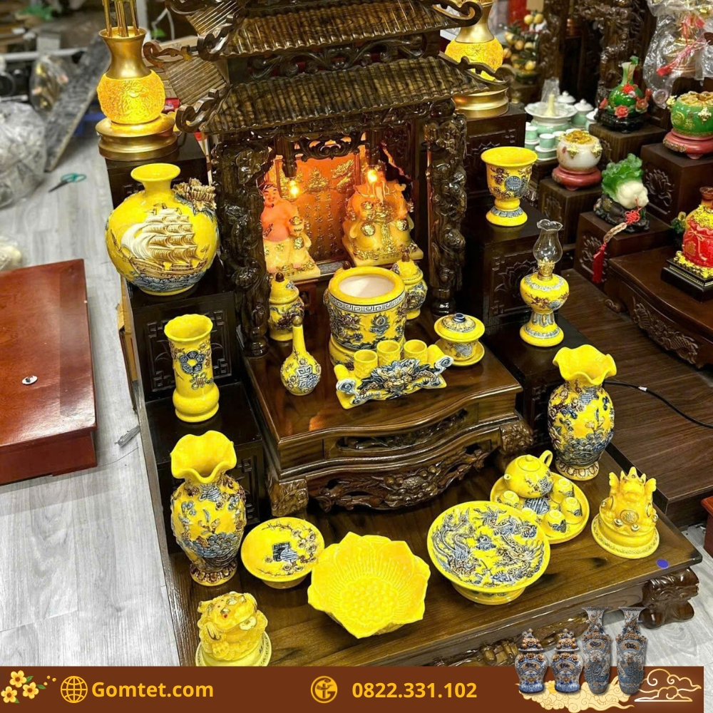 Bàn Thờ Thần Tài Gồm Những Gì? Cẩm Nang Sắm Đồ Thờ Chuẩn Nhất. Bàn thờ thần tài ông địa gồm những vật phẩm gì?