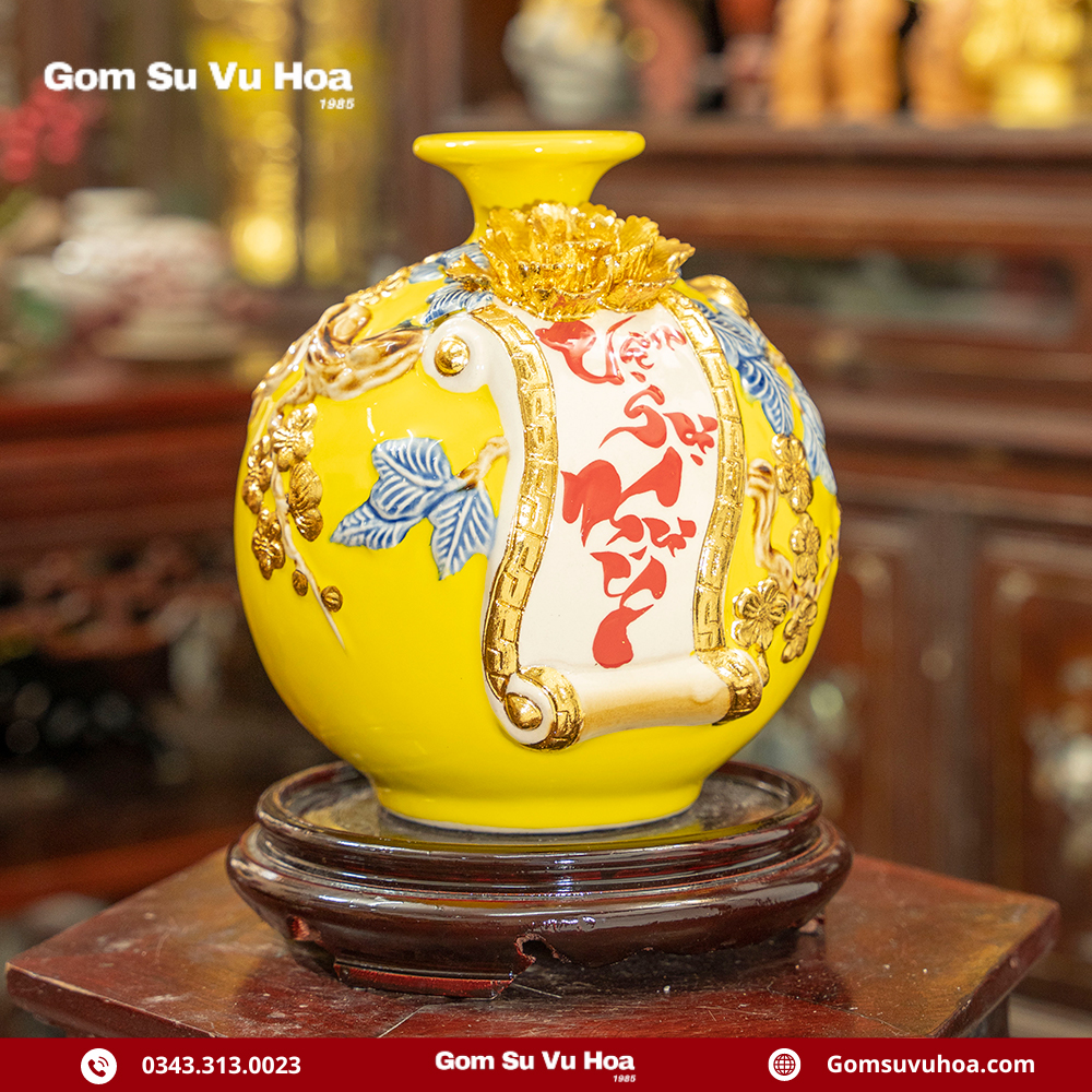 Gợi Ý 25+ Mẫu Bình Hút Lộc Cho Người Mệnh Mộc 4 binh hut loc cuon thu viet chu dat vang 3 1