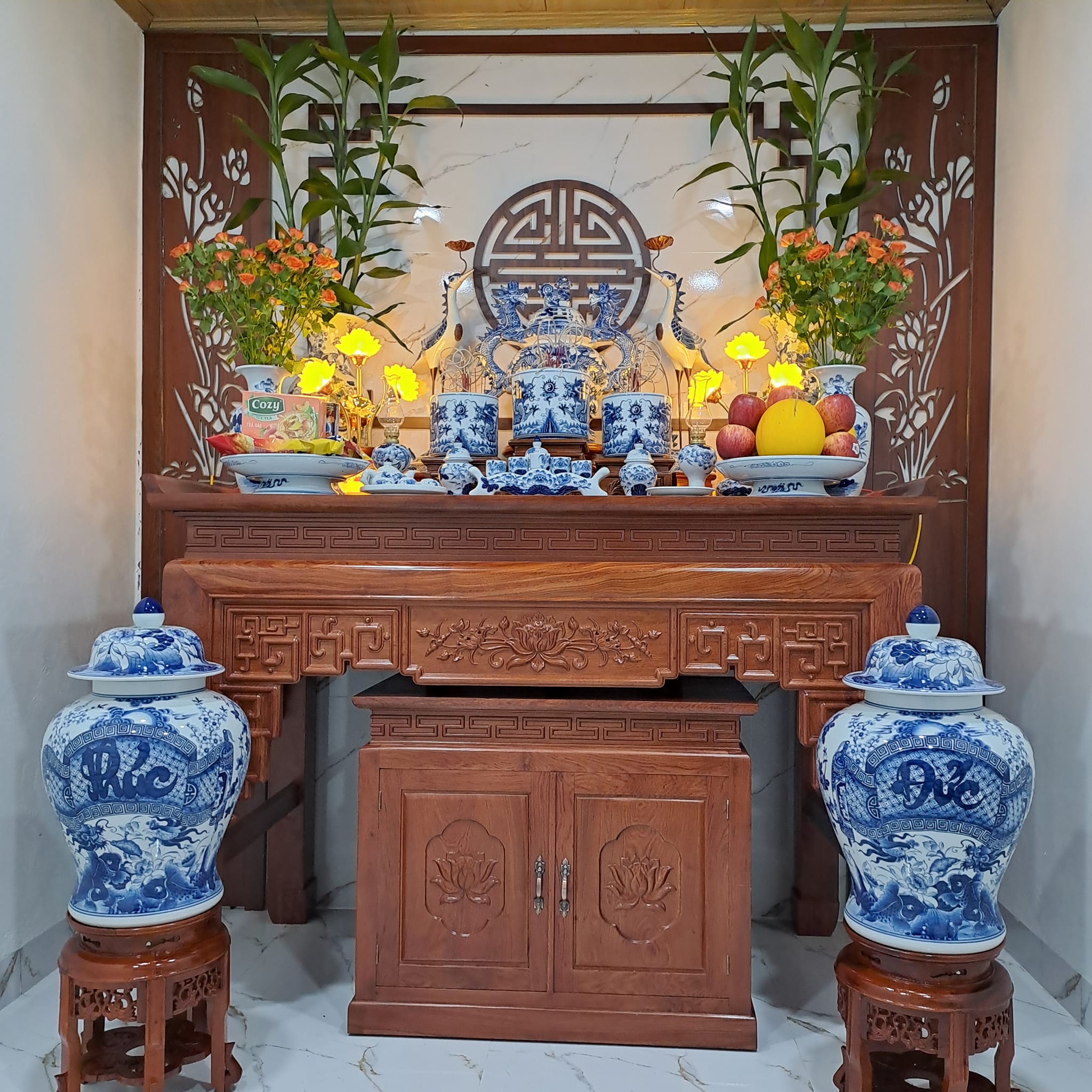 Cách Đặt Bát Hương Trên Bàn Thờ Chi Tiết Nhất 2024 23 465283371 482581364811762 7231355909134754382 n