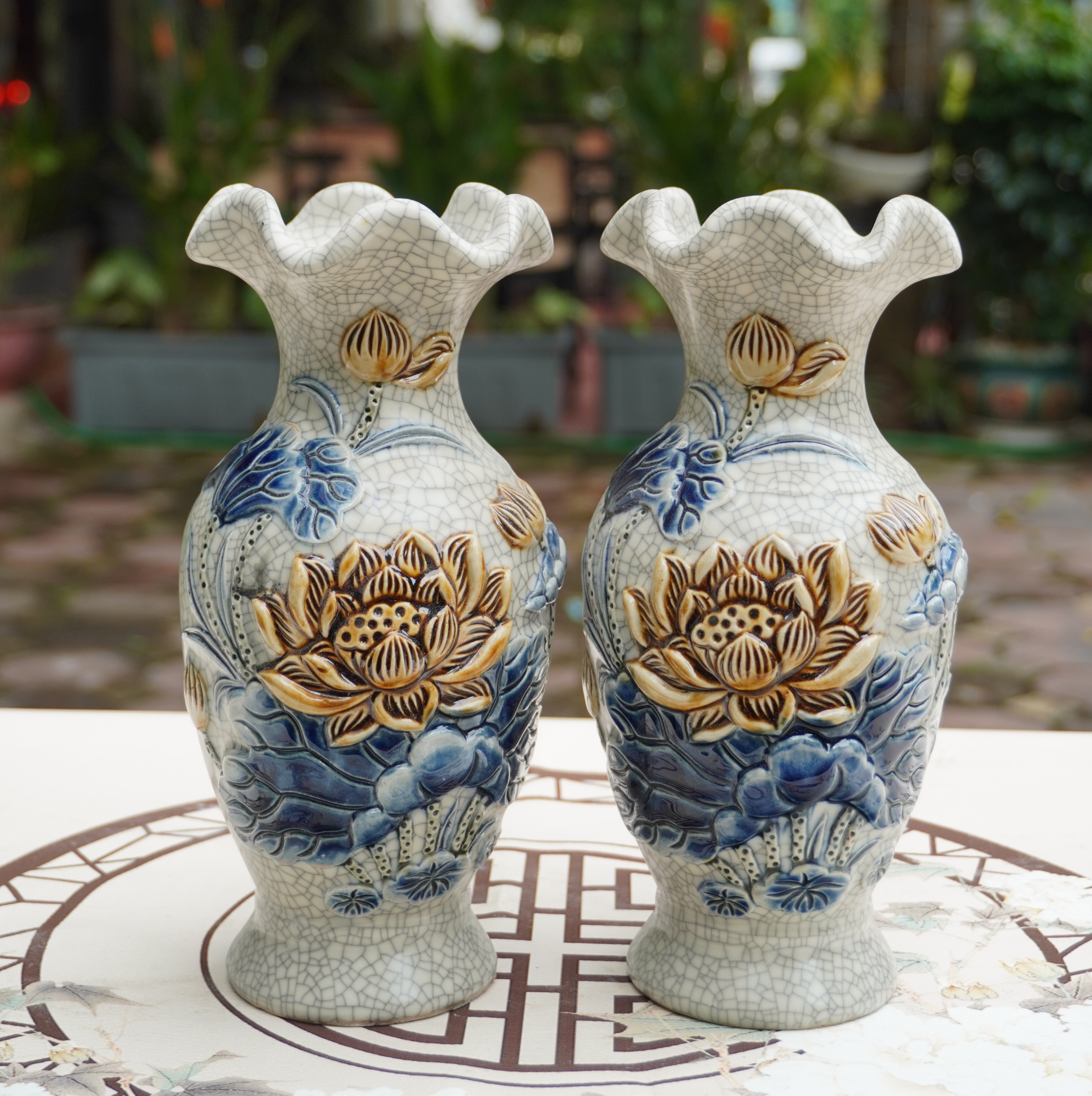 Lọ Lượn Sen Men Rạn